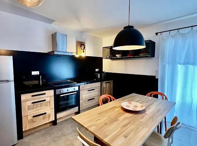 Senteurs Du Maquis Guest house 4*